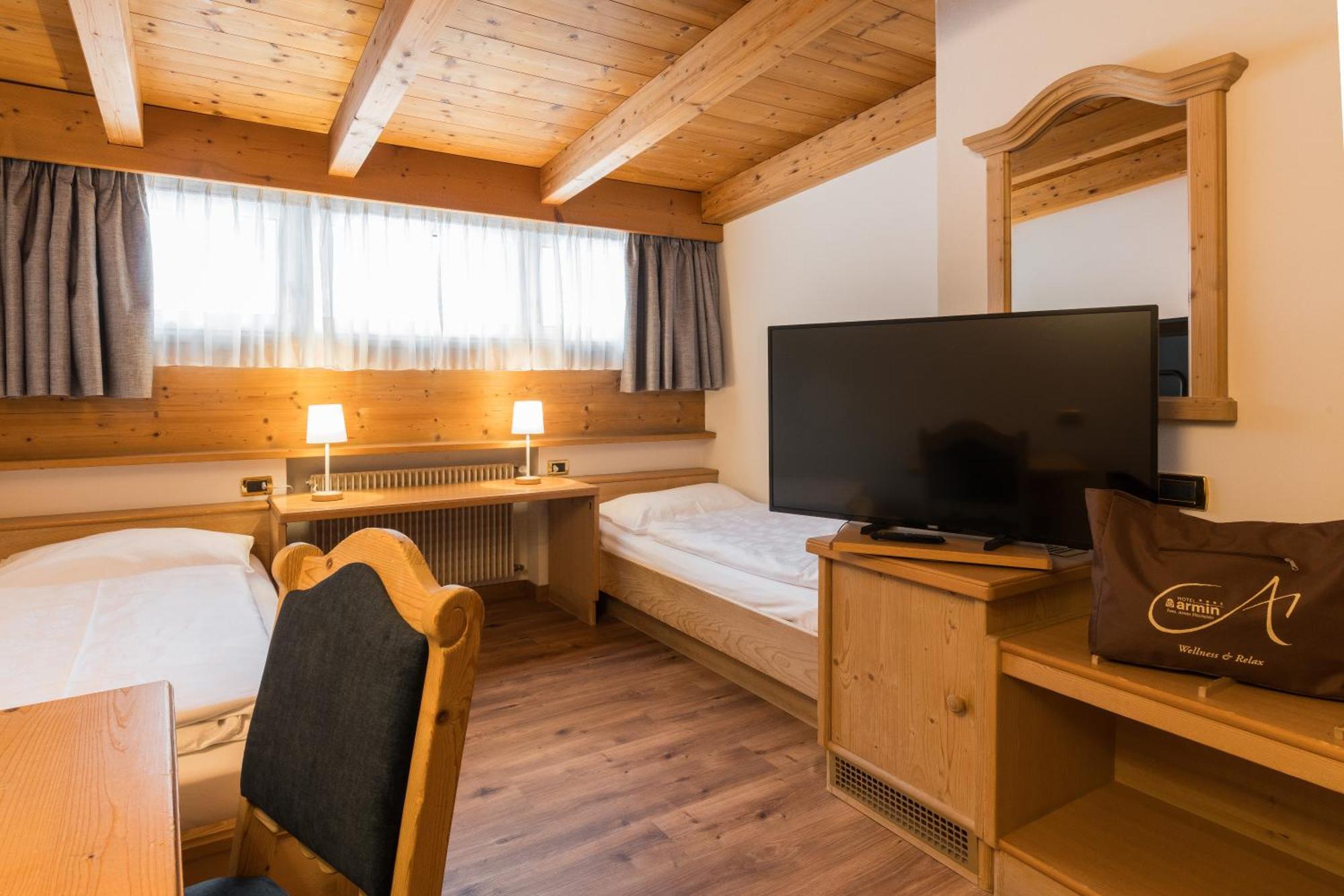 Hotel Armin Сельва-ді-Валь-Гардена Екстер'єр фото