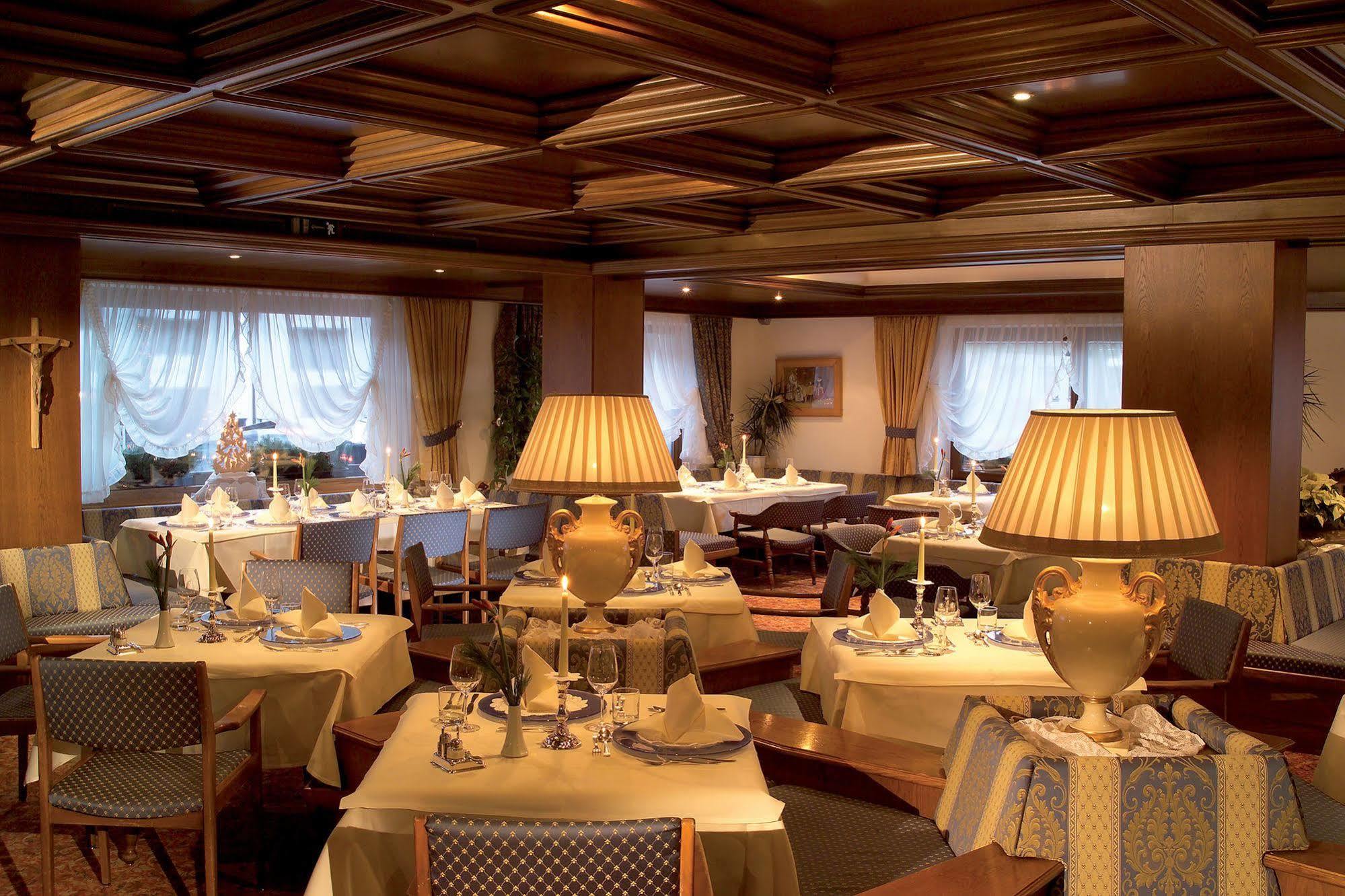 Hotel Armin Сельва-ді-Валь-Гардена Екстер'єр фото